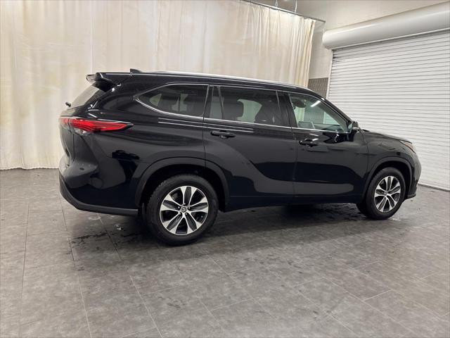 used 2021 Toyota Highlander car, priced at $30,000
