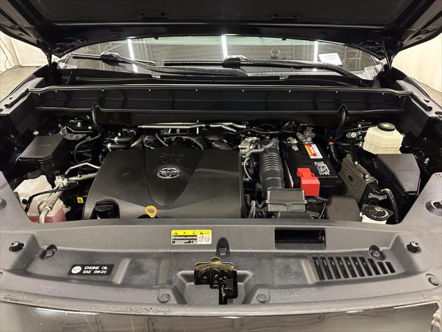 used 2021 Toyota Highlander car, priced at $30,000