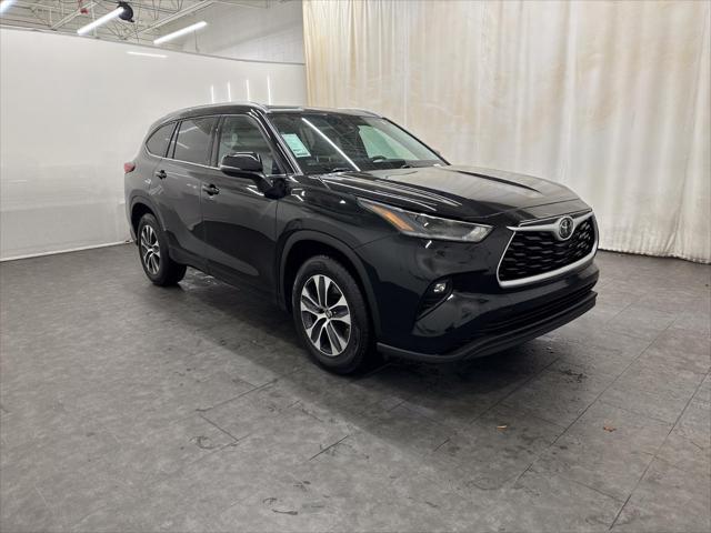 used 2021 Toyota Highlander car, priced at $30,000