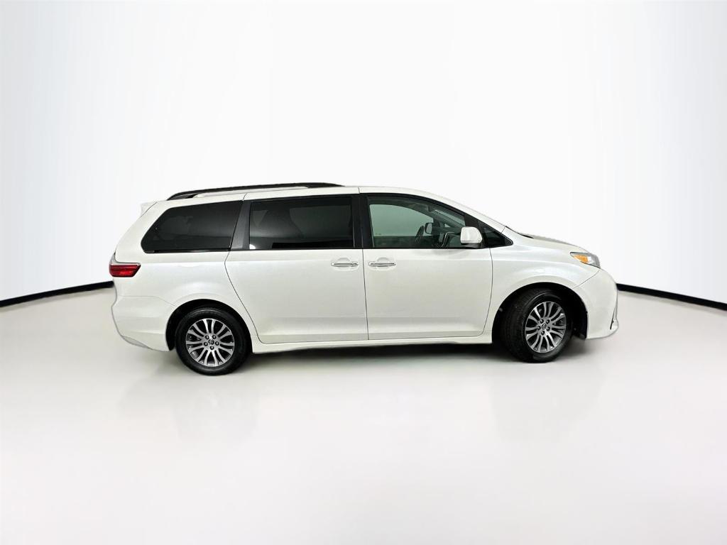 used 2018 Toyota Sienna car, priced at $32,000