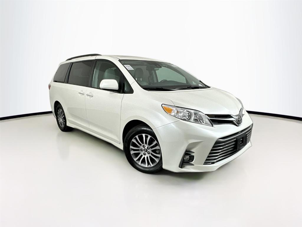 used 2018 Toyota Sienna car, priced at $32,000