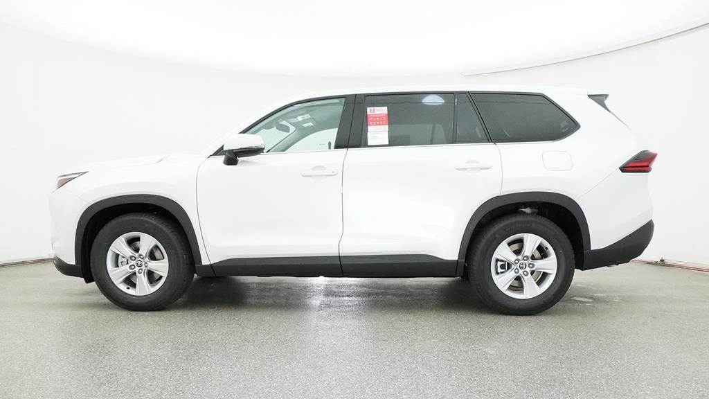 new 2025 Toyota Highlander car, priced at $44,162