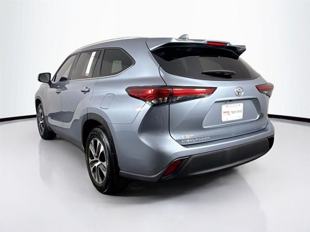 used 2023 Toyota Highlander car, priced at $40,000