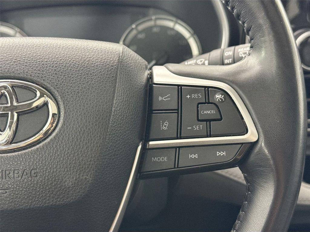 used 2023 Toyota Highlander car, priced at $40,000