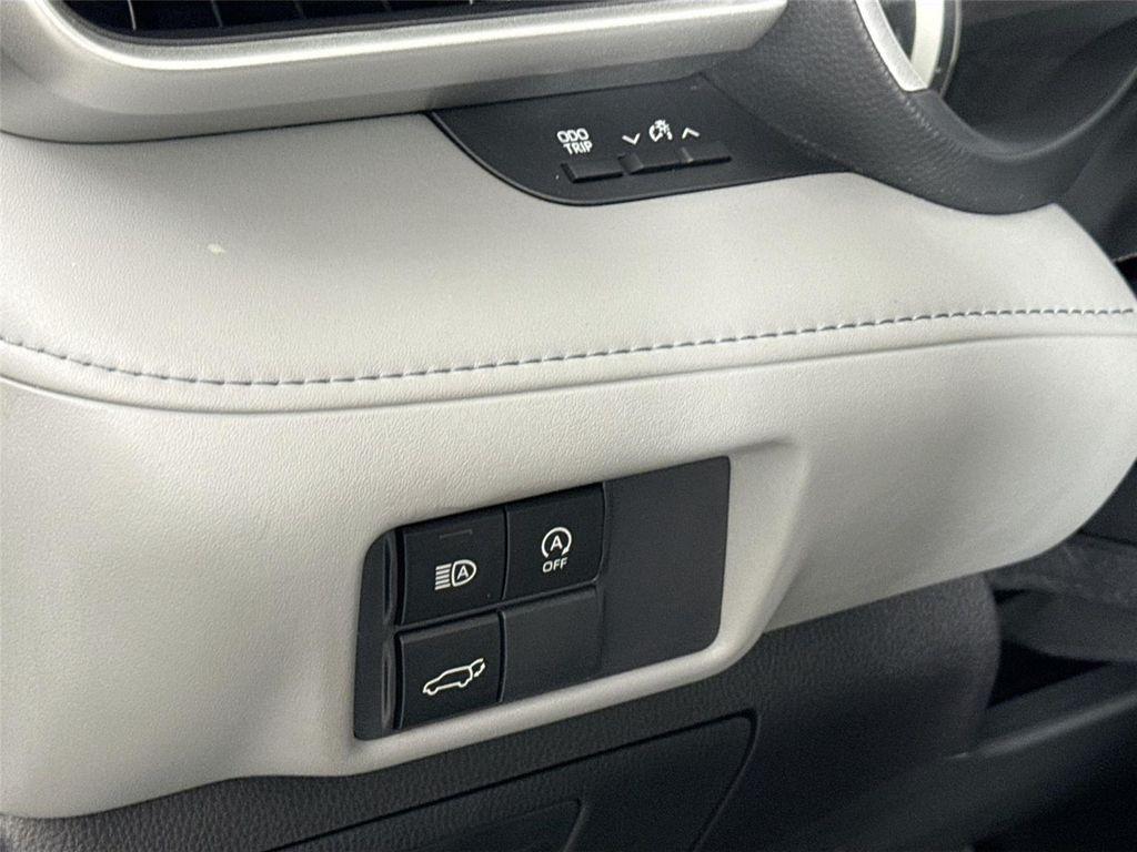 used 2023 Toyota Highlander car, priced at $40,000