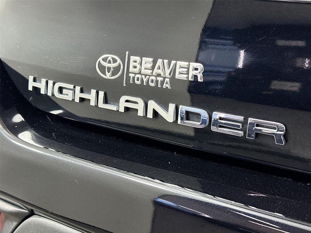 used 2023 Toyota Highlander car, priced at $37,773