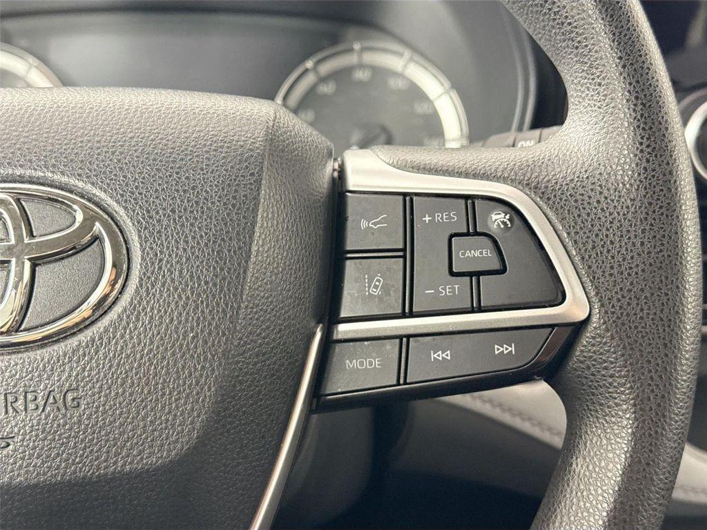 used 2023 Toyota Highlander car, priced at $37,773