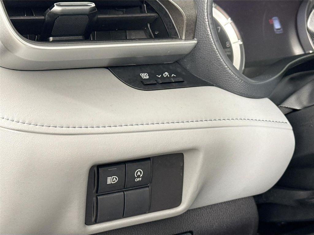 used 2023 Toyota Highlander car, priced at $37,773