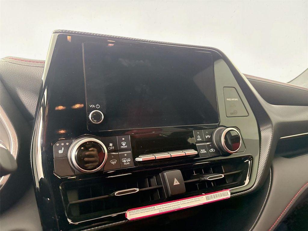 used 2024 Toyota Highlander car, priced at $49,000