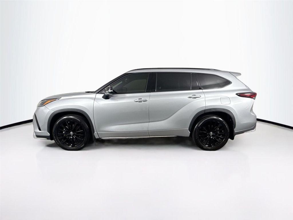 used 2024 Toyota Highlander car, priced at $47,000