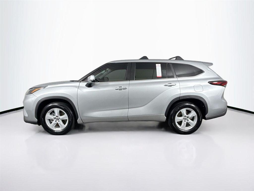 used 2024 Toyota Highlander car, priced at $40,000