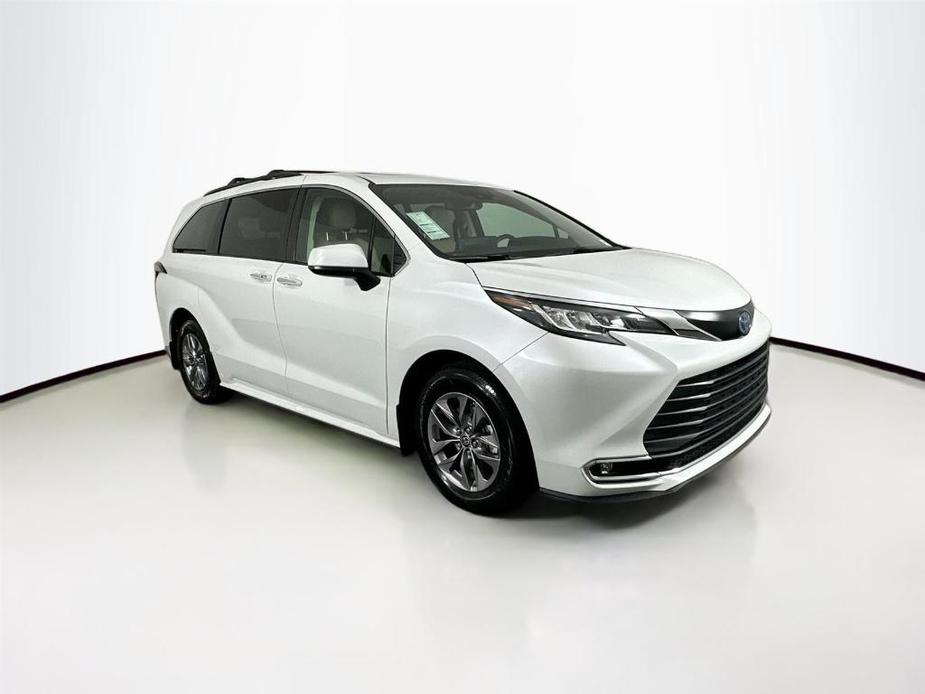 used 2022 Toyota Sienna car, priced at $44,200