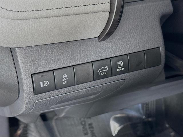 used 2022 Toyota Camry Hybrid car, priced at $32,700