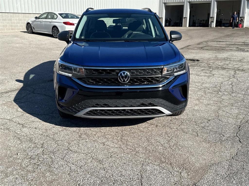 used 2022 Volkswagen Taos car