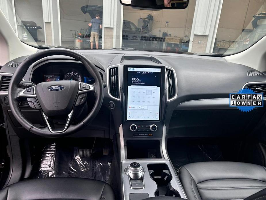 used 2022 Ford Edge car