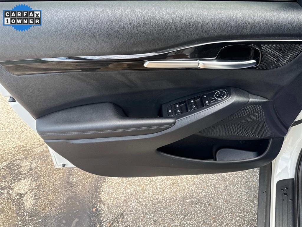 used 2023 Kia Seltos car