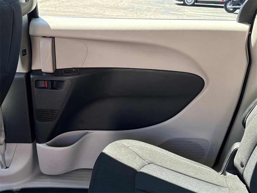 used 2023 Chrysler Voyager car