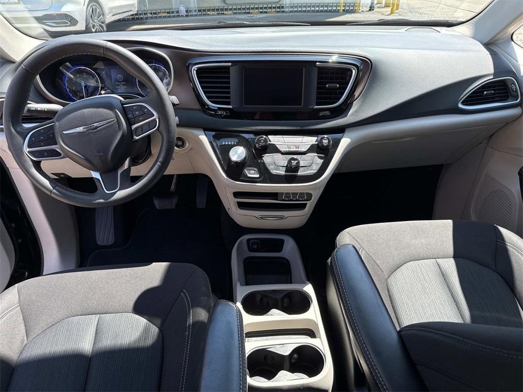 used 2023 Chrysler Voyager car