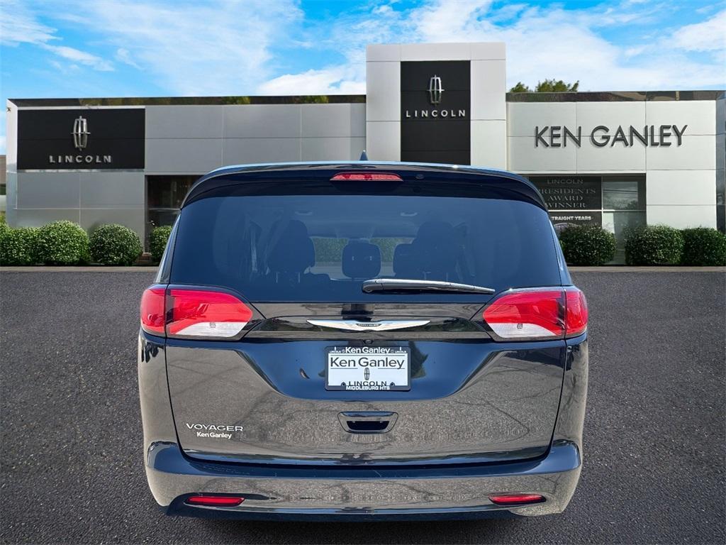 used 2023 Chrysler Voyager car