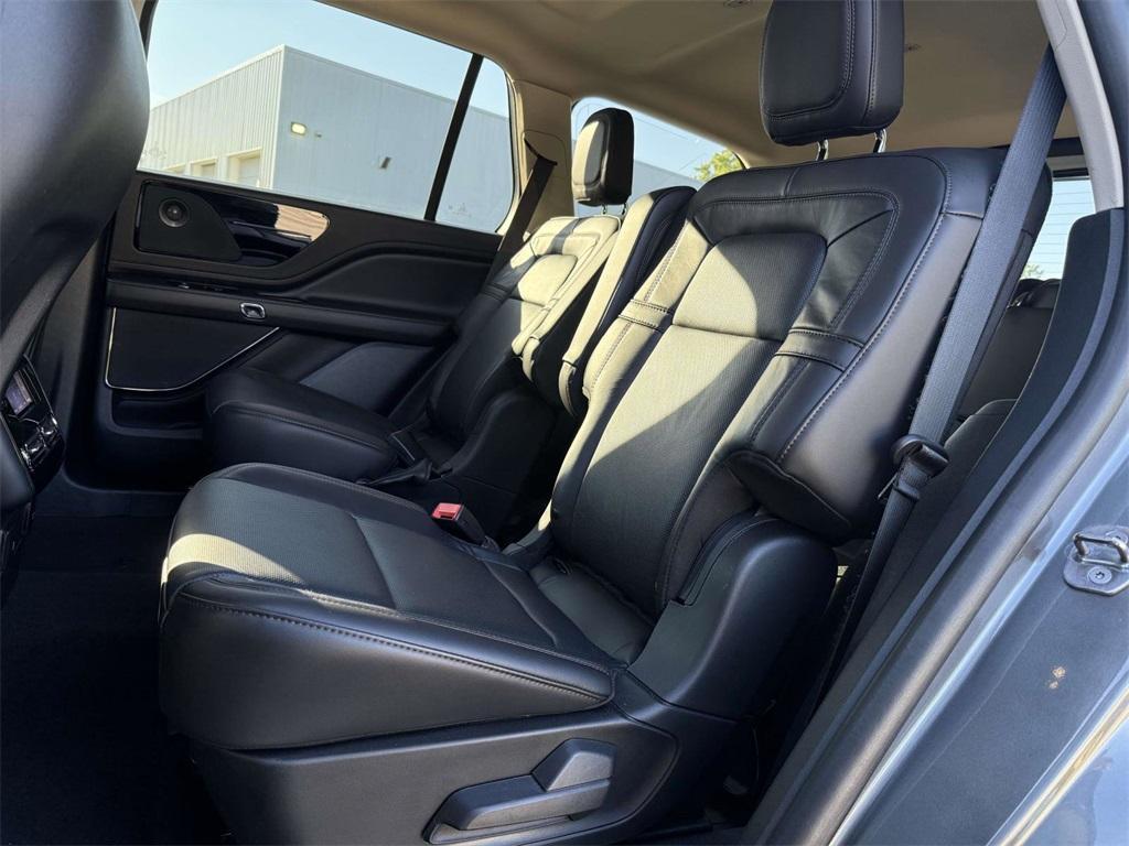 used 2024 Lincoln Aviator car