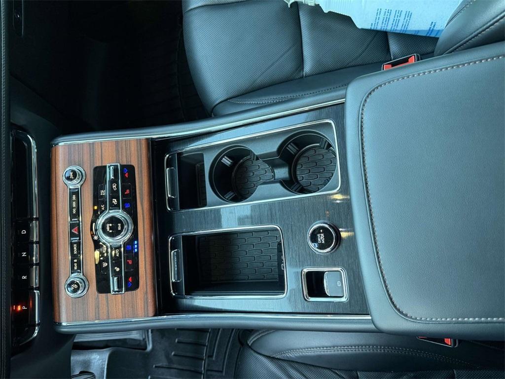 used 2024 Lincoln Aviator car