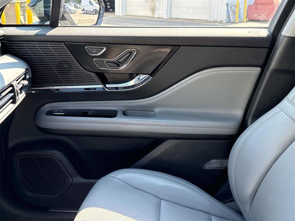 used 2022 Lincoln Corsair car, priced at $33,858