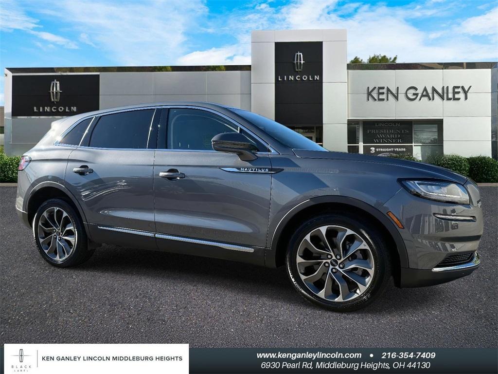 used 2023 Lincoln Nautilus car