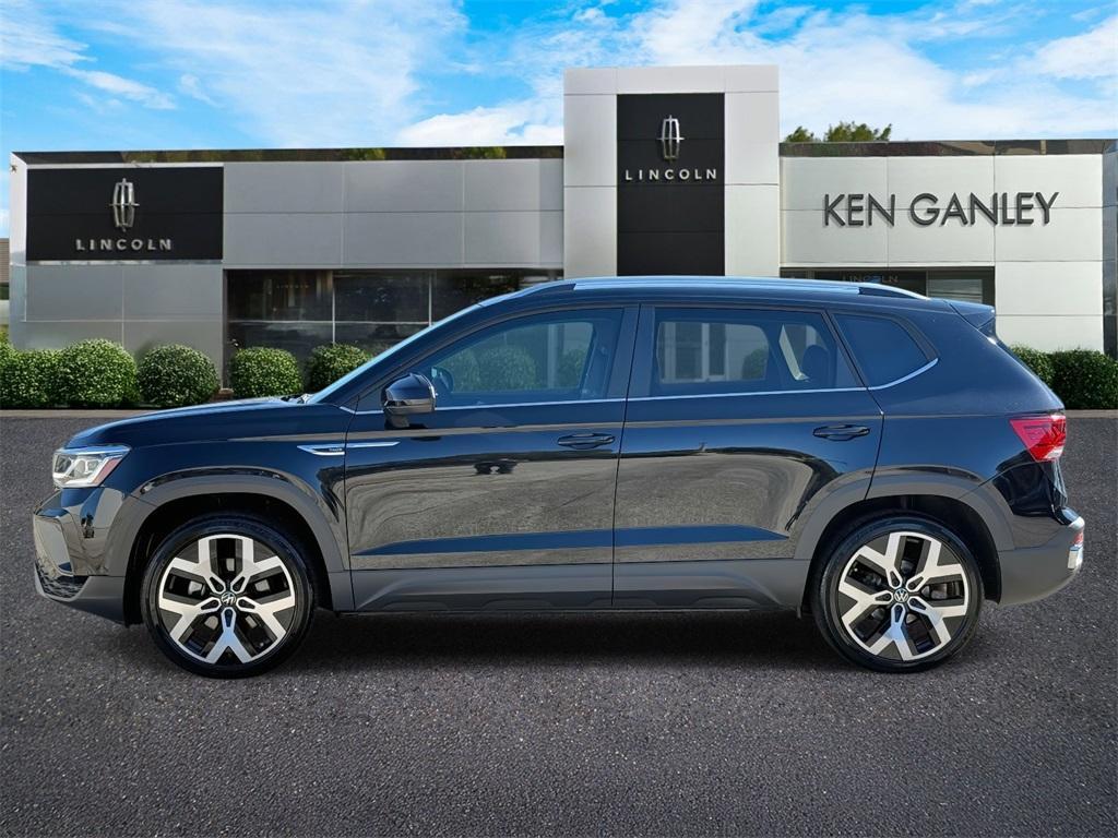 used 2022 Volkswagen Taos car