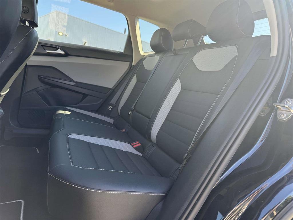 used 2022 Volkswagen Taos car