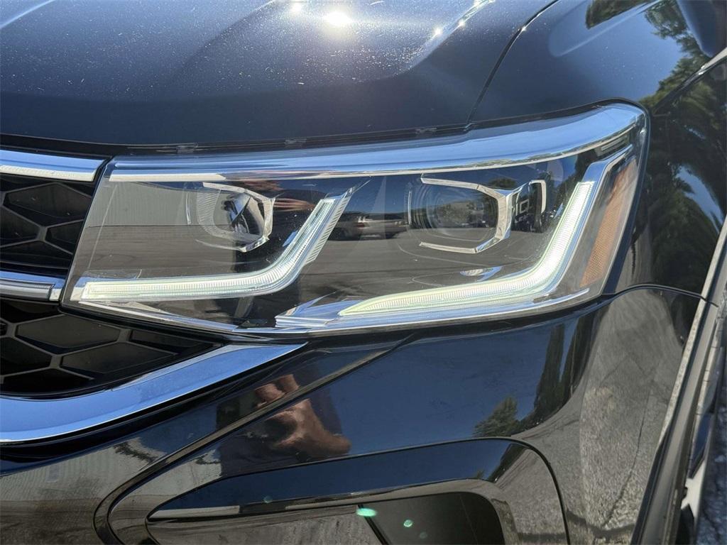 used 2022 Volkswagen Taos car