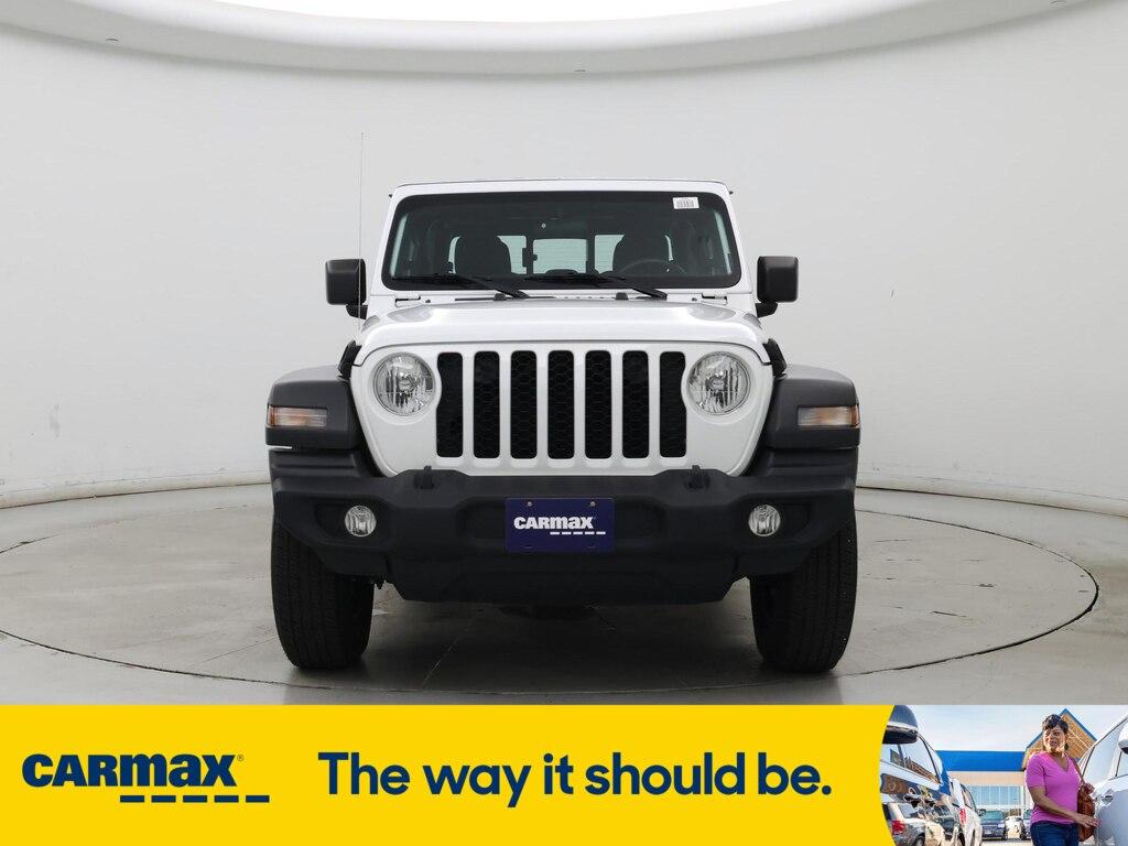 used 2022 Jeep Gladiator car, priced at $29,998