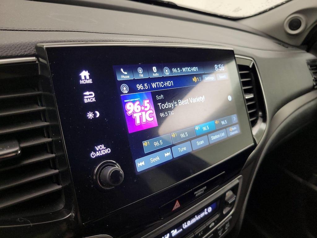 used 2022 Honda Pilot car, priced at $29,998