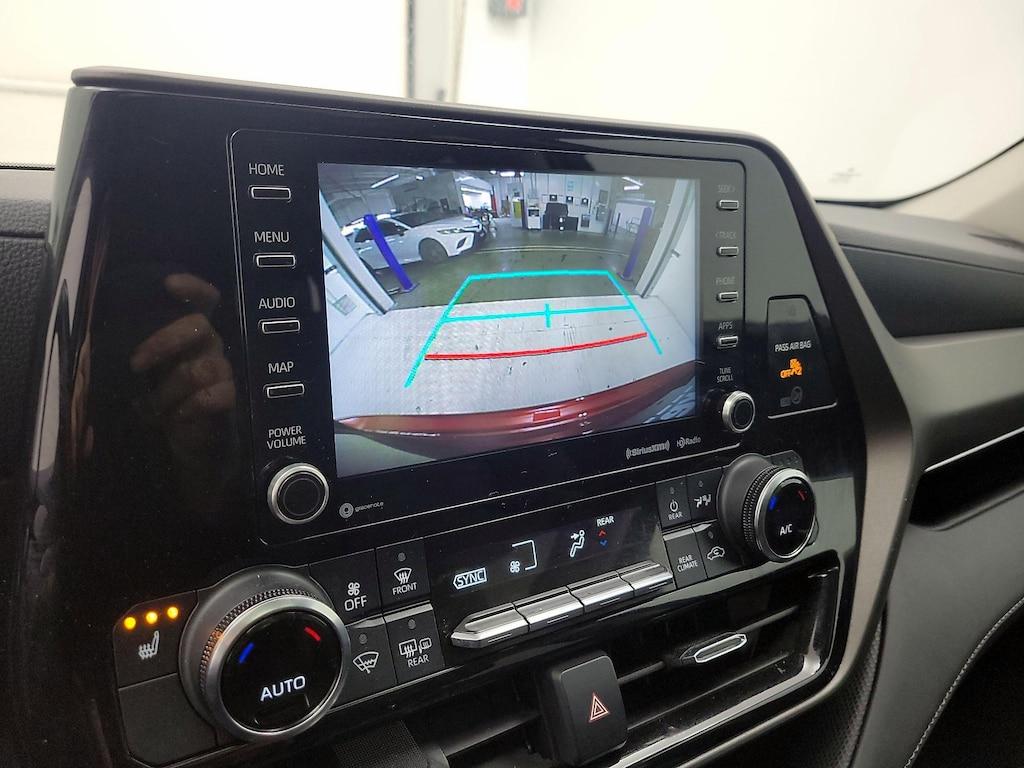 used 2022 Toyota Highlander Hybrid car, priced at $38,998