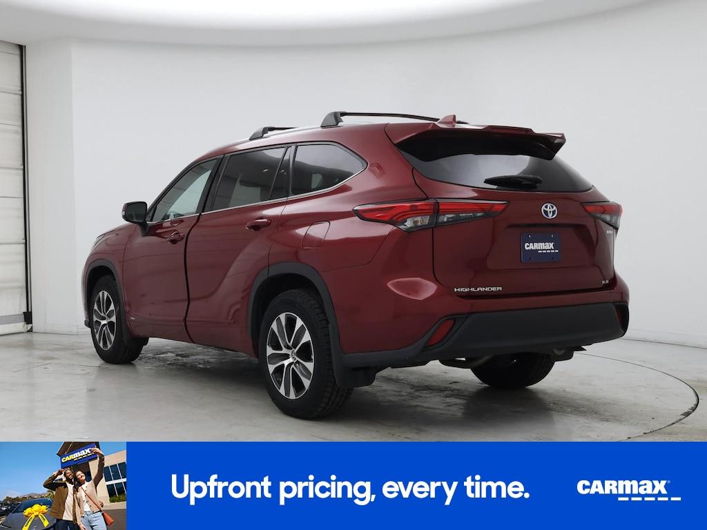 used 2022 Toyota Highlander Hybrid car, priced at $38,998