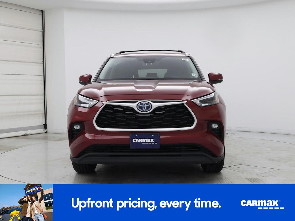 used 2022 Toyota Highlander Hybrid car, priced at $38,998