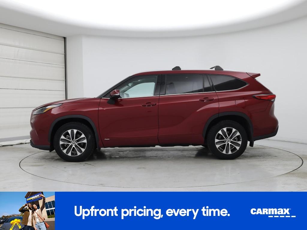 used 2022 Toyota Highlander Hybrid car, priced at $38,998
