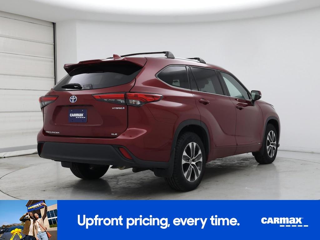 used 2022 Toyota Highlander Hybrid car, priced at $38,998