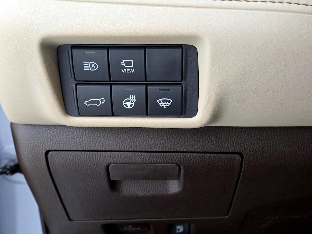 used 2020 Toyota Highlander car, priced at $36,998