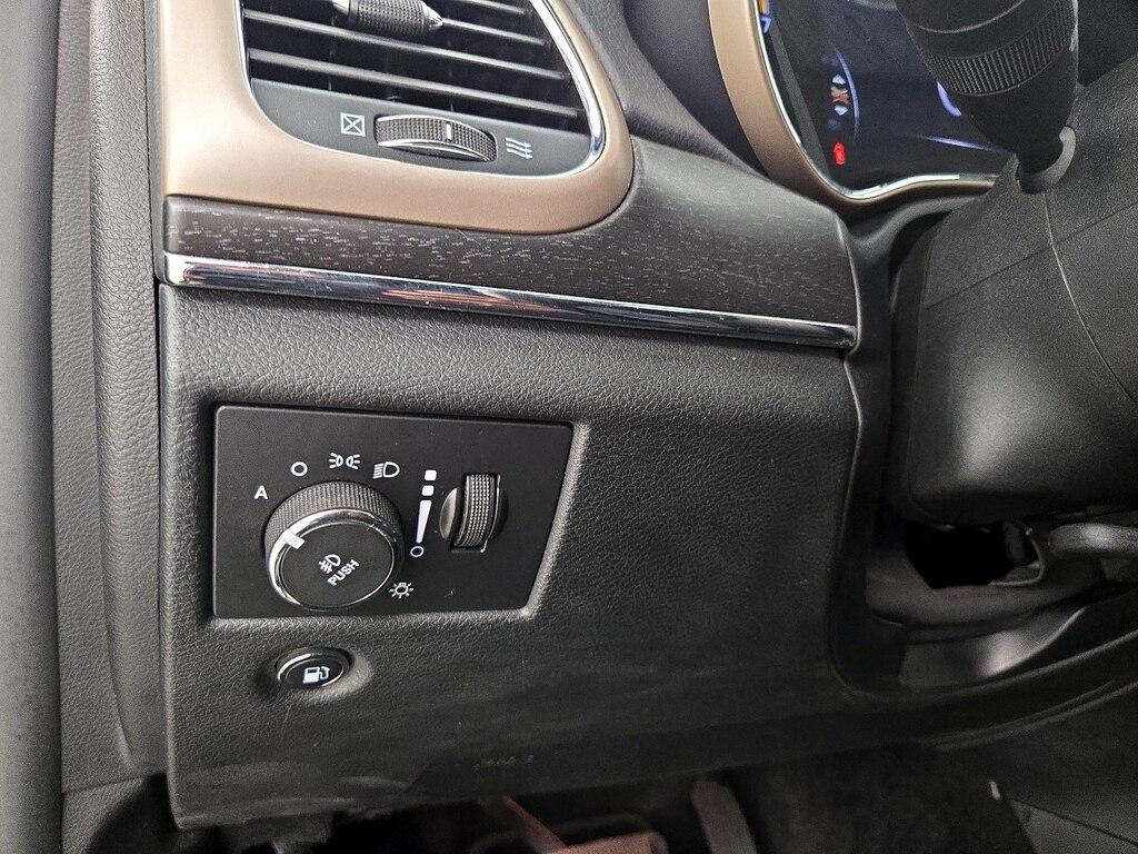 used 2015 Jeep Grand Cherokee car, priced at $15,998