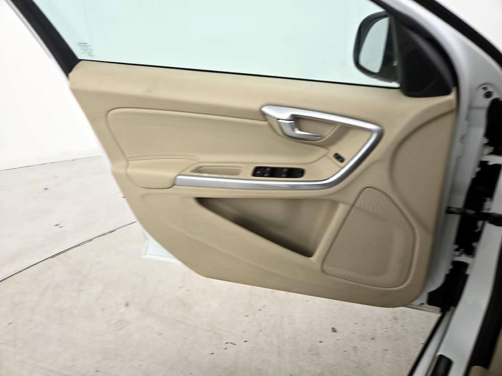 used 2015 Volvo V60 car, priced at $12,998