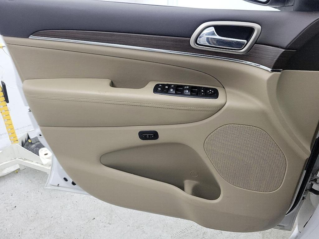 used 2014 Jeep Grand Cherokee car, priced at $16,998