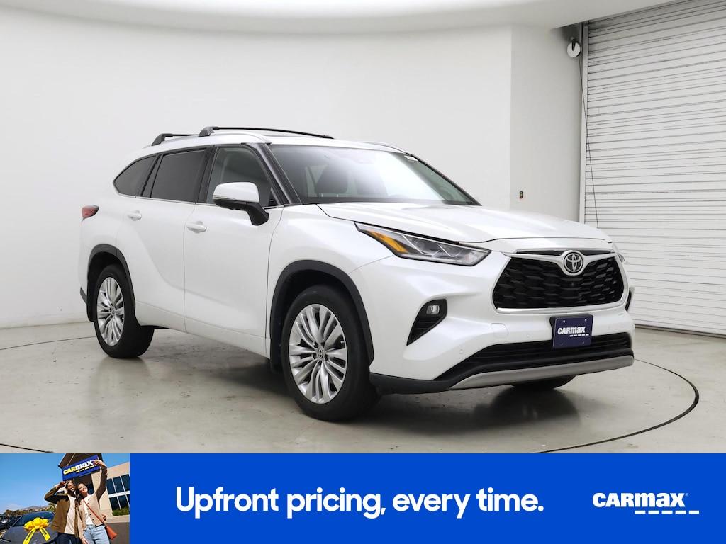 used 2023 Toyota Highlander car, priced at $45,998
