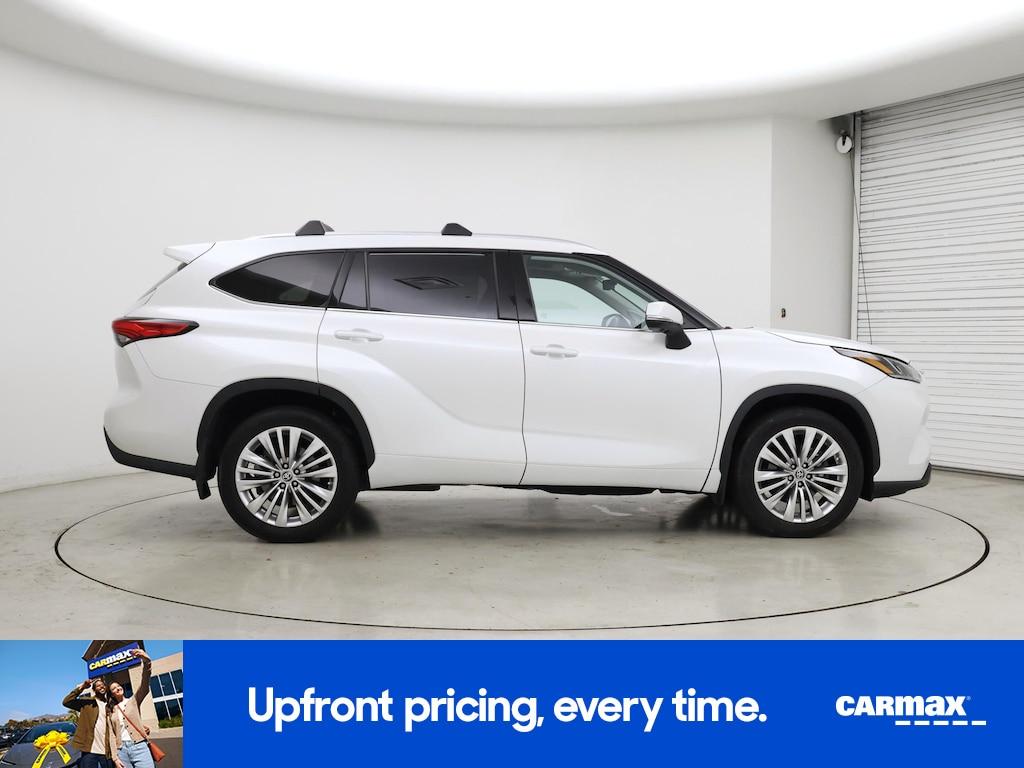 used 2023 Toyota Highlander car, priced at $45,998