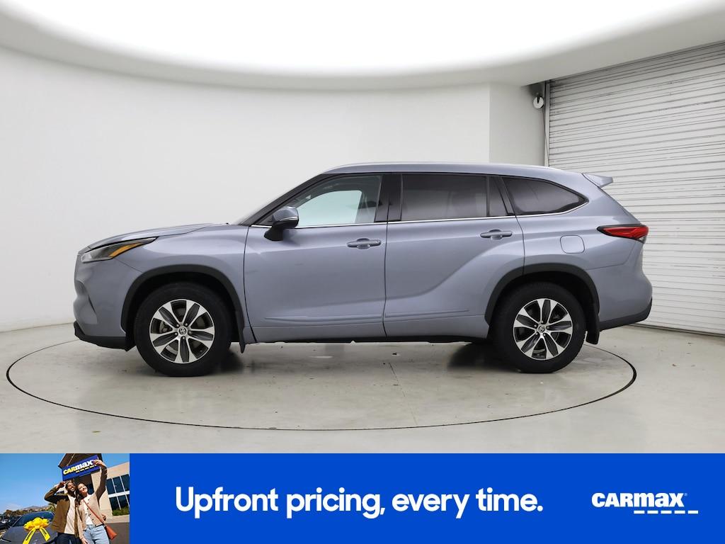 used 2021 Toyota Highlander car, priced at $34,998