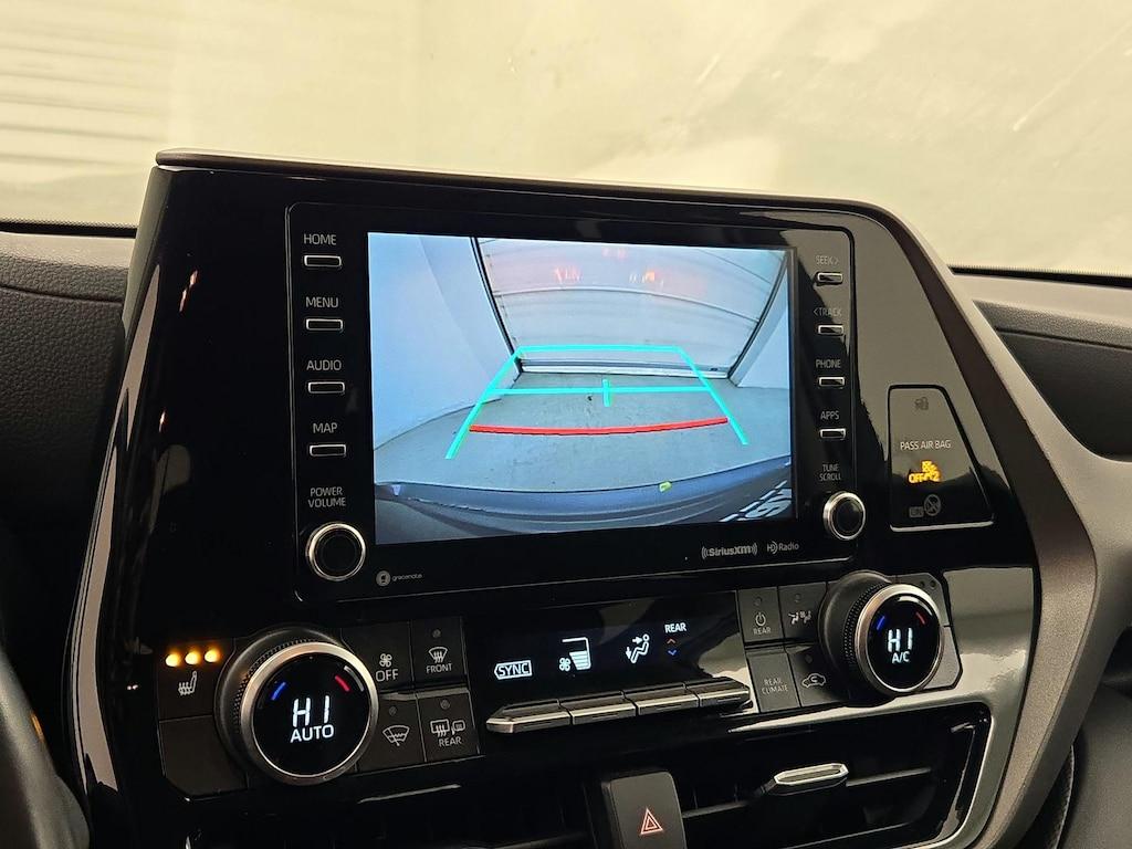 used 2021 Toyota Highlander car, priced at $34,998