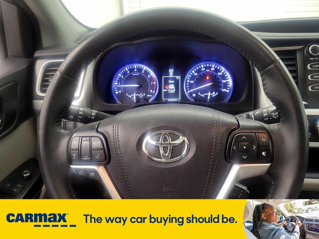used 2016 Toyota Highlander car, priced at $20,998