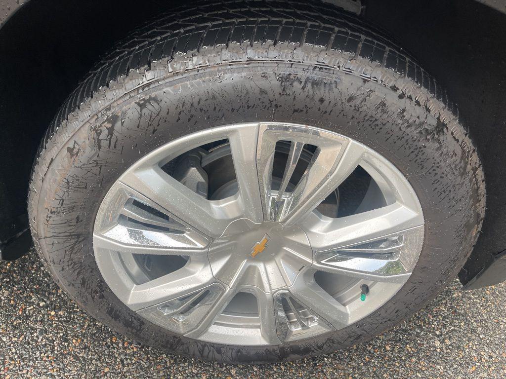 used 2024 Chevrolet Suburban car, priced at $76,000