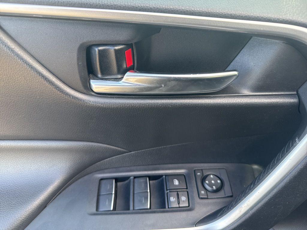 used 2022 Toyota RAV4 car, priced at $24,595