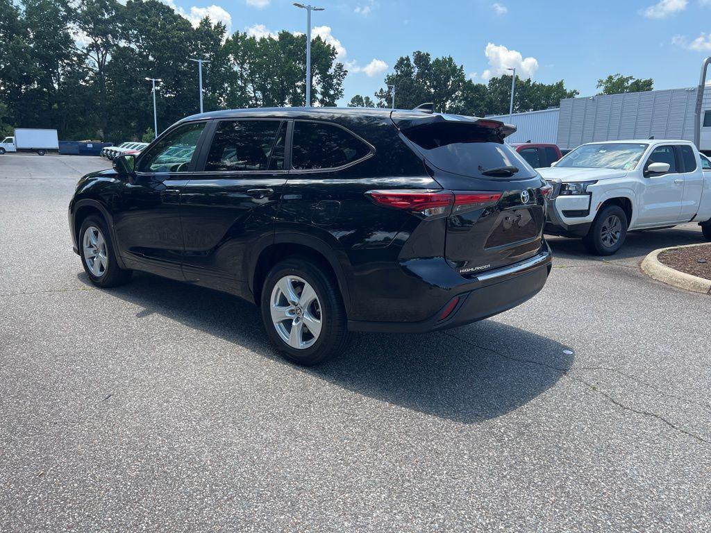used 2023 Toyota Highlander car, priced at $30,000