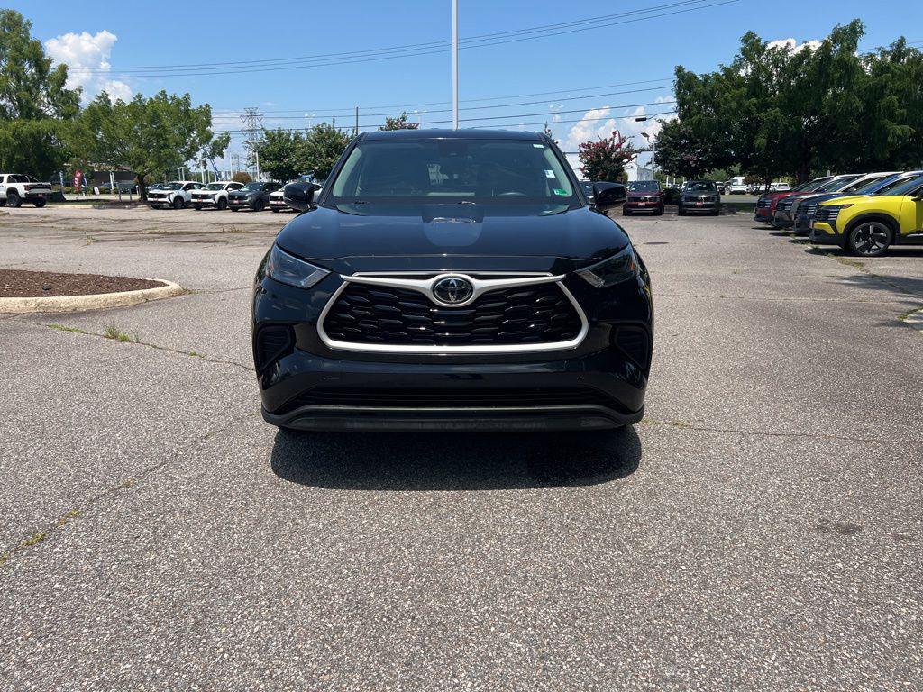 used 2023 Toyota Highlander car, priced at $30,000